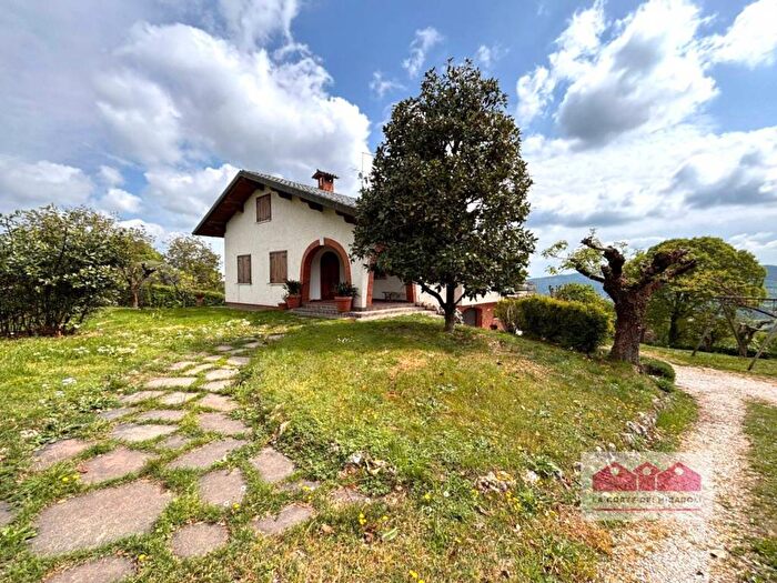 Casa con 5 locali in affitto in Via Paoloni, Paoloni, Arcugnano