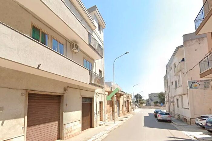 Appartamento bilocale in vendita in Via Ceglie Cisternino Brindisi Cisternino, Cisternino