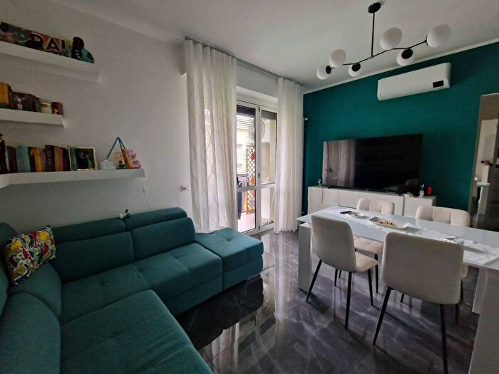 Appartamento trilocale in affitto in Via Medeghino, Cermenate Abbiategrasso, Milano