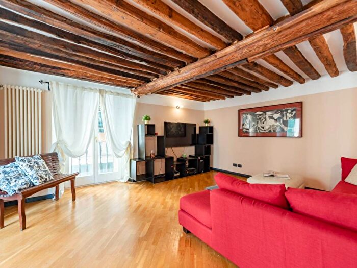 Appartamento con 5 locali in affitto in Via di San Bernardo, Molo, Genova