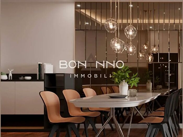 Appartamento con 5 locali in vendita in Viale Brigata Marche, Treviso