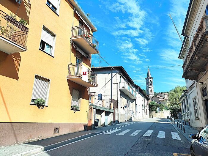 Appartamento bilocale in vendita in Via Alfonso Lissi, Como