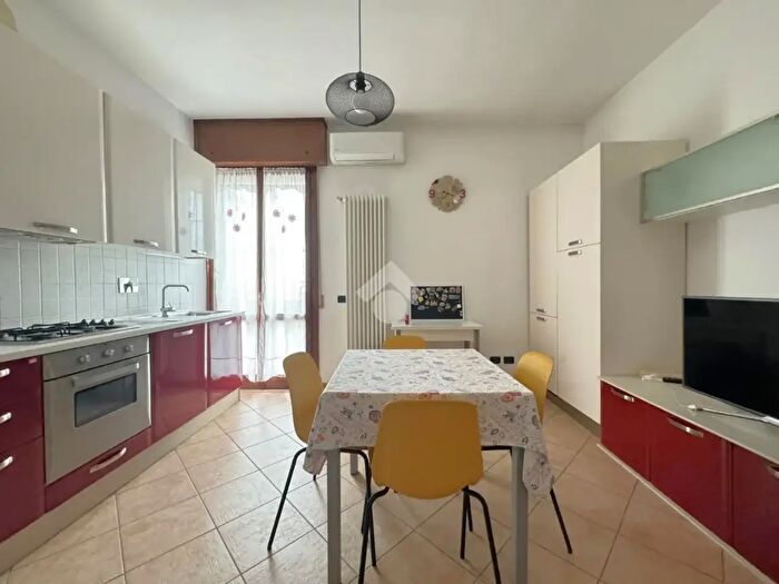 Appartamento bilocale in vendita in Via Camurri, Reggio Emilia