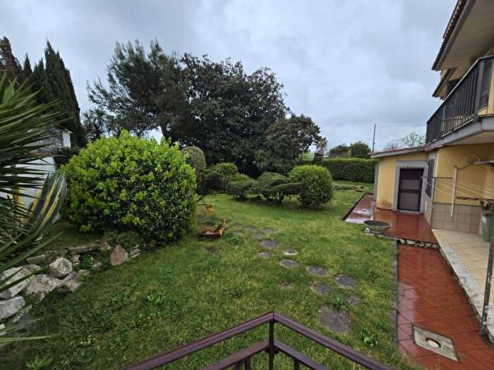 Appartamento con 5 locali in vendita in Contrada La Schiana, Pozzuoli