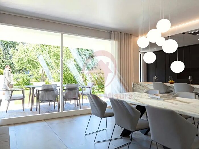 Appartamento quadrilocale in vendita in Via Chiesa, Stra