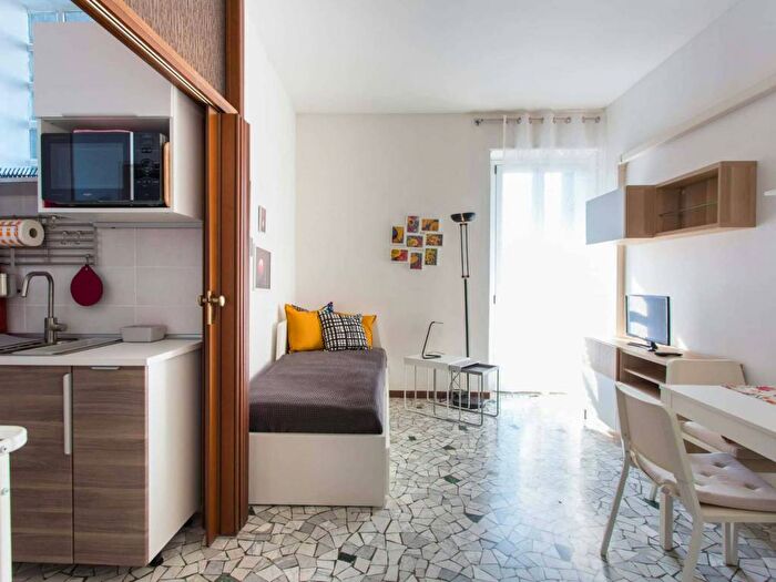 Appartamento bilocale in affitto in Via Filippo Baldinucci, Dergano, Milano