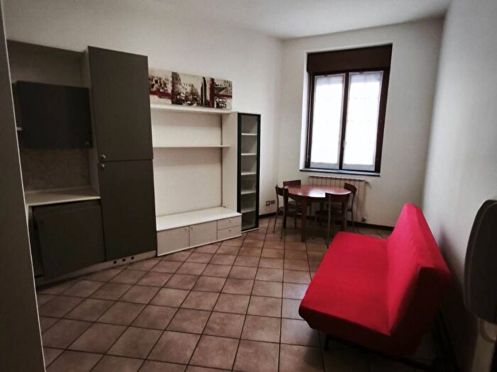 Appartamento bilocale in affitto in Via Enrico dellAcqua, Tribunale, Busto Arsizio