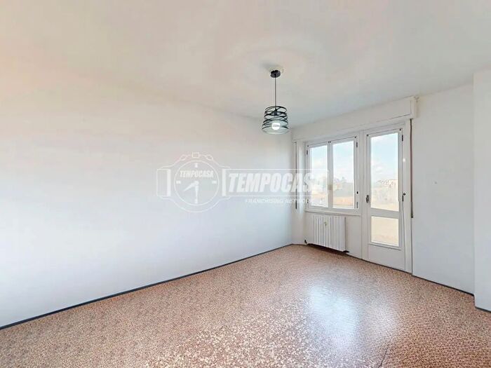 Appartamento trilocale in vendita in Viale Rinascita, Cinisello Balsamo