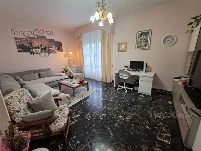 Appartamento con 6 locali in vendita in Santa Croce SullArno