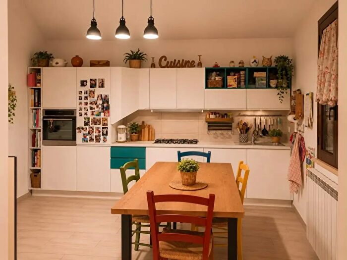 Casa quadrilocale in vendita in Piombino