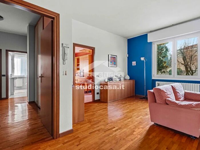 Case in Vendita e in Affitto - 3