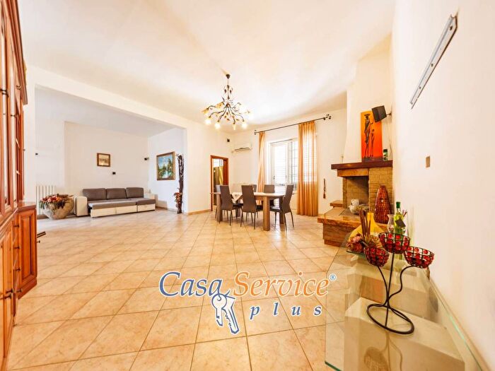 Casa con 6 locali in vendita in Via Pola, Centro, Ruffano