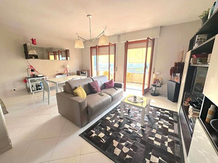 Appartamento bilocale in affitto in Piazza La Scafa, Centro, Lavagna