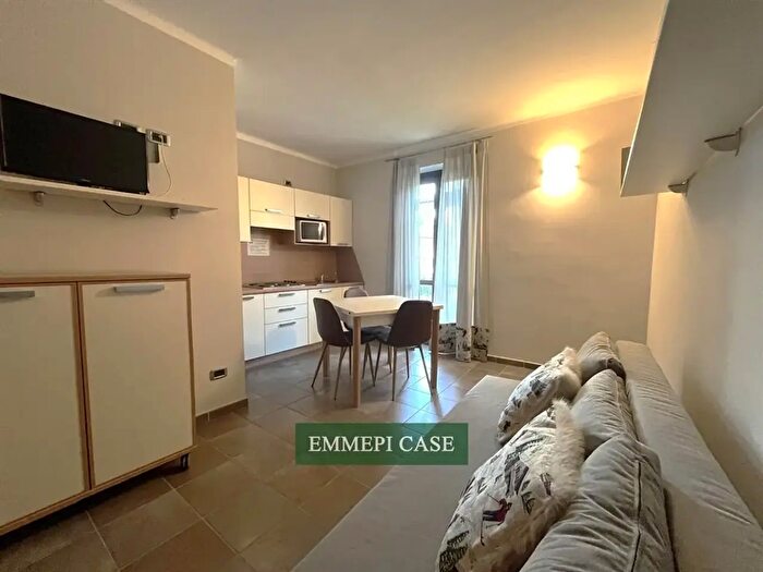 Appartamento bilocale in vendita in Via Vittorio Emanuele III, Frabosa Soprana