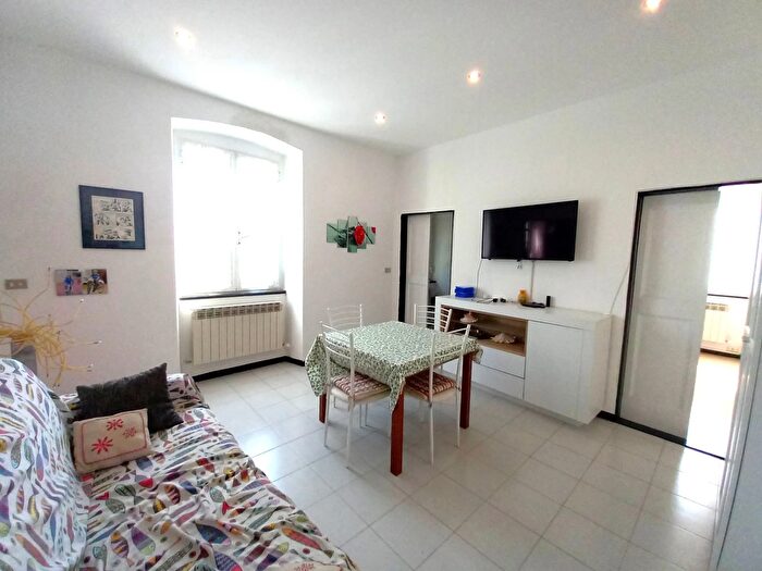 Appartamento con 6 locali in vendita in Recco