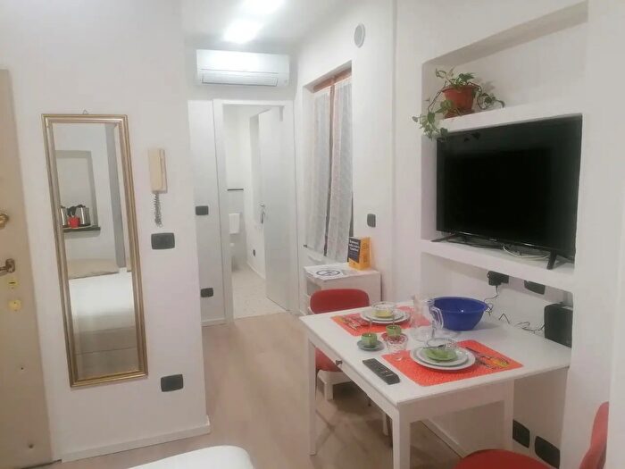 Appartamento bilocale in vendita in Vico Salvaghi, Genova