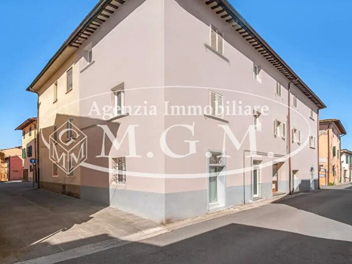 Appartamento trilocale in vendita in Calcinaia