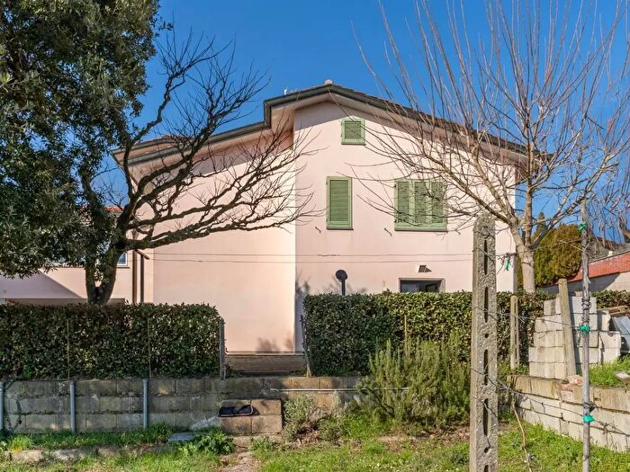 Casa con 6 locali in vendita in Ripoli Fi, Cerreto Guidi