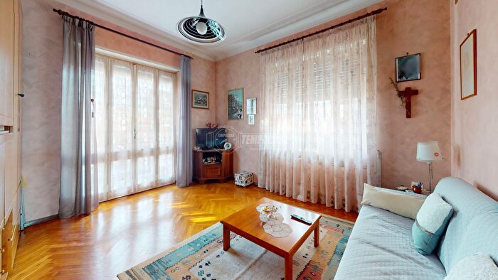 Appartamento quadrilocale in vendita in Via Regina Giovanna, Collegno