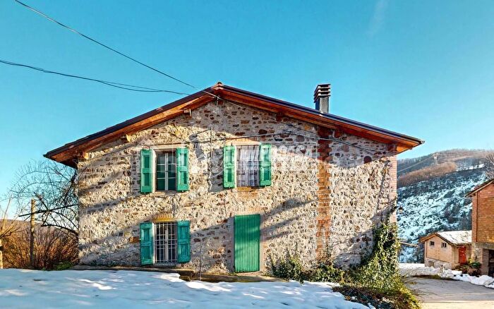 Casa quadrilocale in vendita in Via Vedegheto, Valsamoggia