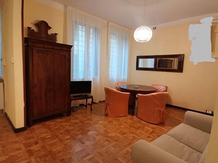 Appartamento trilocale in affitto in Piazza della Frutta, Piazze Duomo, Padova