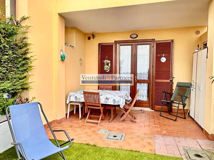 Appartamento bilocale in vendita in Località Rondinelli f, Peschiera Del Garda