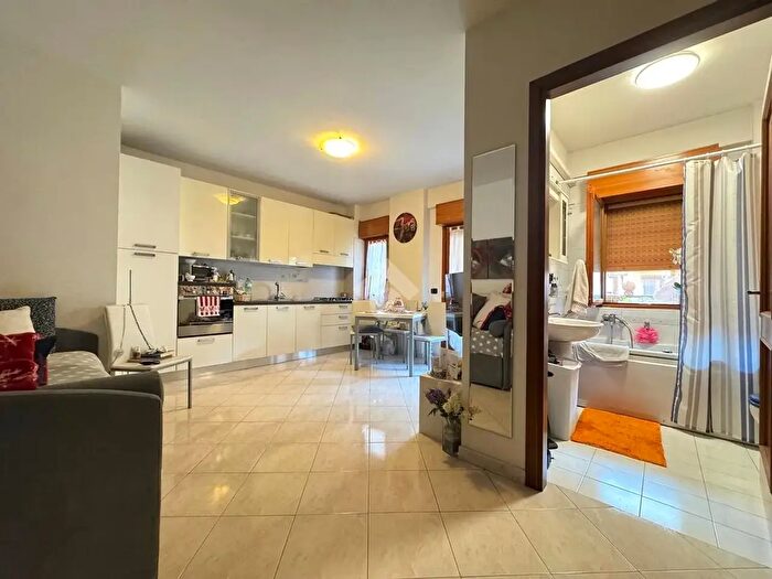 Appartamento monolocale in vendita in Via Monti Simbruini, Monterotondo