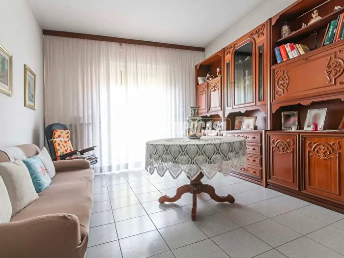 Appartamento bilocale in vendita in Via San Pietro, Paderno Dugnano