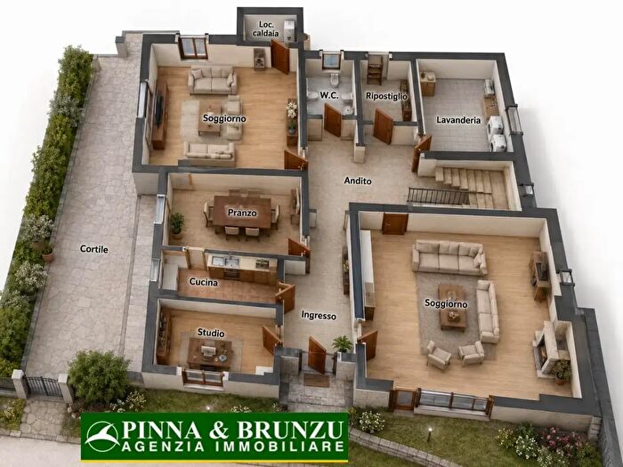 Casa con 8 locali in vendita in Oristano