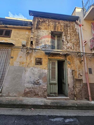 Casa bilocale in vendita in Via di Salvo, Bagheria