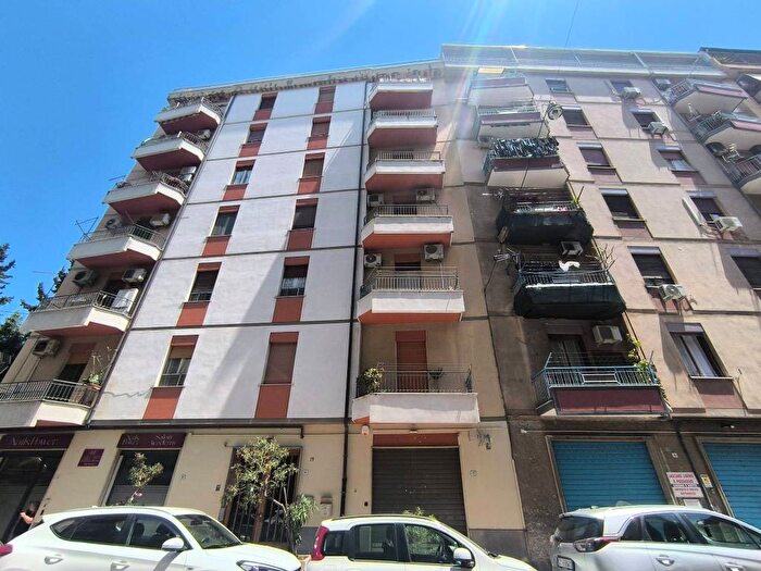 Appartamento trilocale in affitto in Via Nicola Balcescu, Noce, Palermo