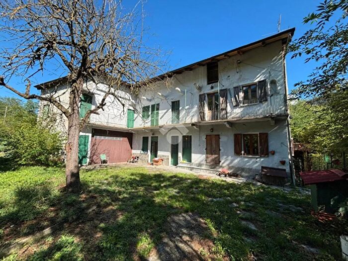 Casa con 5 locali in vendita in Strada Comboira, Villar Focchiardo