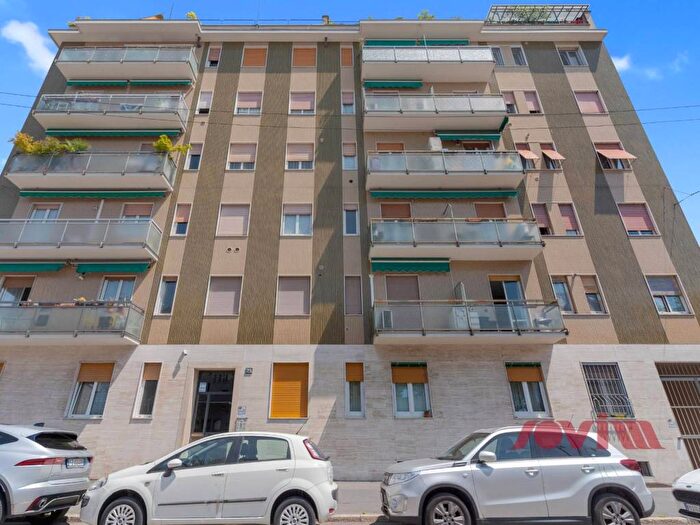 Appartamento bilocale in affitto in Via Carlo dAdda, Navigli Darsena, Milano
