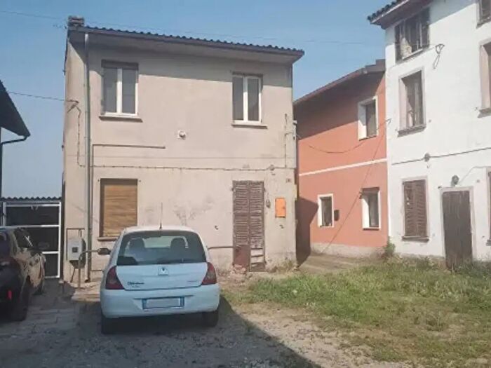 Casa bilocale in vendita in Pieve Porto Morone