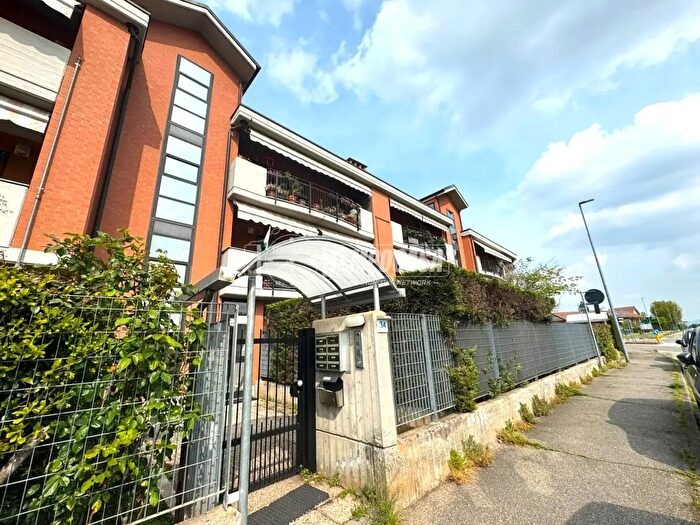 Appartamento trilocale in vendita in Via San Pancrazio, Druento