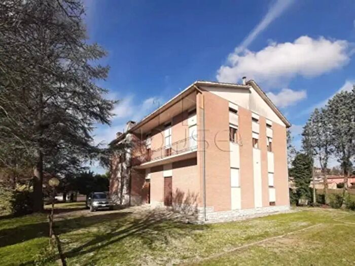 Casa quadrilocale in vendita in Via dell' Industria, Montone