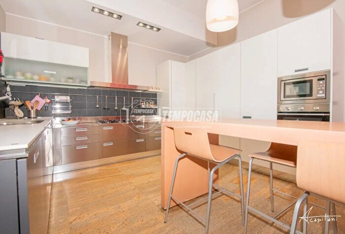 Casa con 7 locali in vendita in Via Benedetto Croce, Rovigo