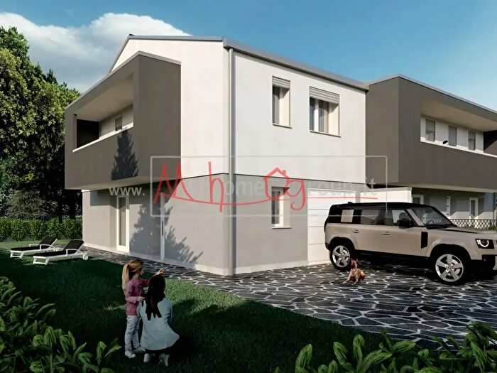 Casa quadrilocale in vendita in Cervarese Santa Croce