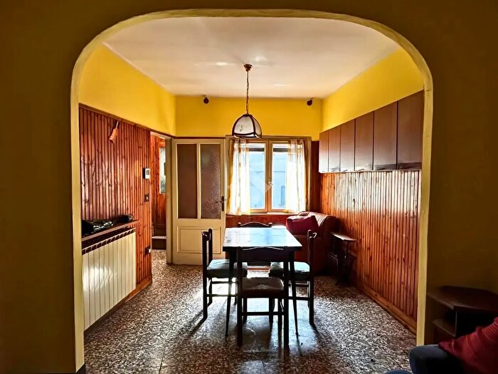 Casa bilocale in vendita in Via Luzzana Superiore, Bienno