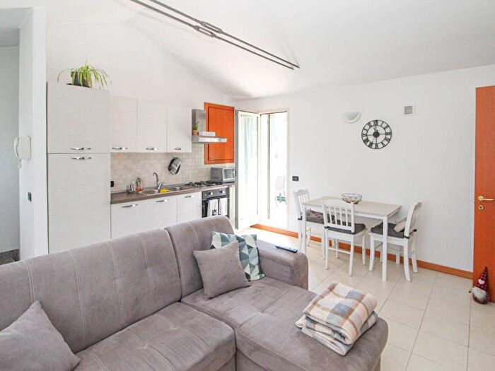 Appartamento trilocale in affitto in Viale Riviera Berica, Debba San Pietro Intrigogna, Vicenza