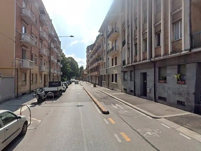 Appartamento trilocale in affitto in Via Romolo Gessi, Torino