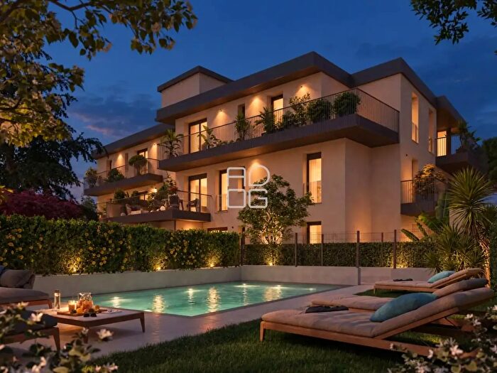 Appartamento trilocale in vendita in Via Pola, Desenzano Del Garda