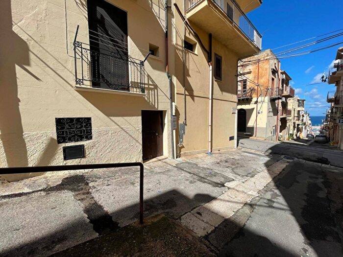 Appartamento bilocale in vendita in Via Cascio, Castellammare Del Golfo
