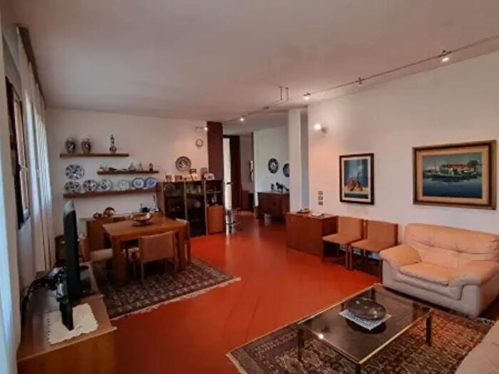 Appartamento con 5 locali in vendita in Viale Vittorio Veneto, Faenza