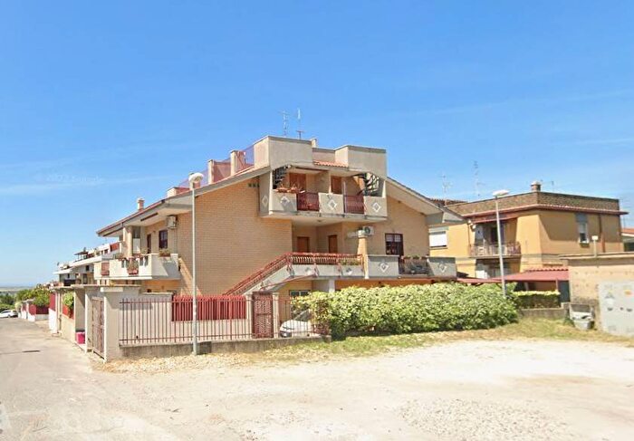 Appartamento bilocale in affitto in Via Nettuno, Cecchina, Albano Laziale