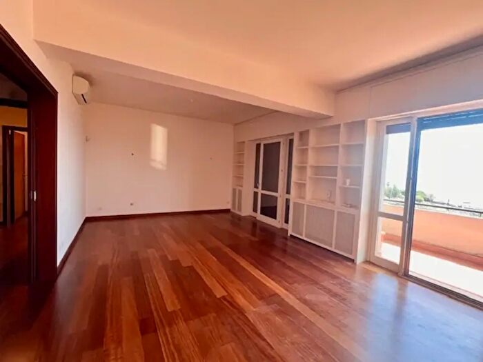 Appartamento quadrilocale in affitto in Viale Africa, Catania