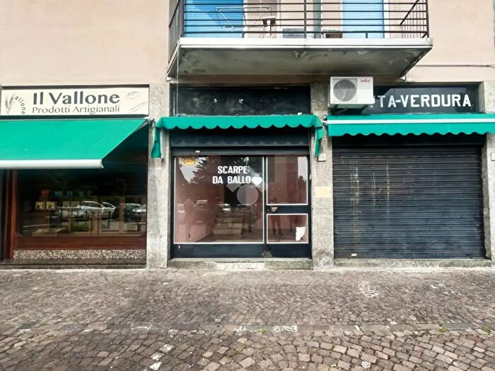 Appartamento bilocale in affitto in Via Torino, Pavia
