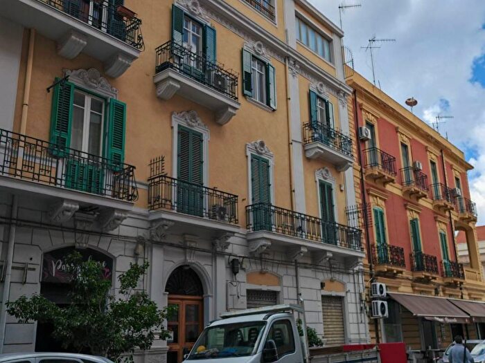 Appartamento quadrilocale in affitto in Via dei Mille, San Martino, Messina