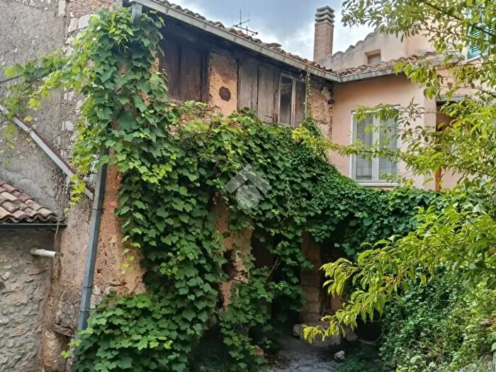 Casa quadrilocale in vendita in Piazza S Anna, Alatri