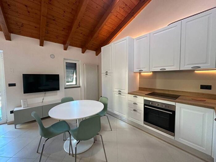 Appartamento bilocale in affitto in Via Provinciale per Sestri Levante, San Pietro Vara, Varese Ligure